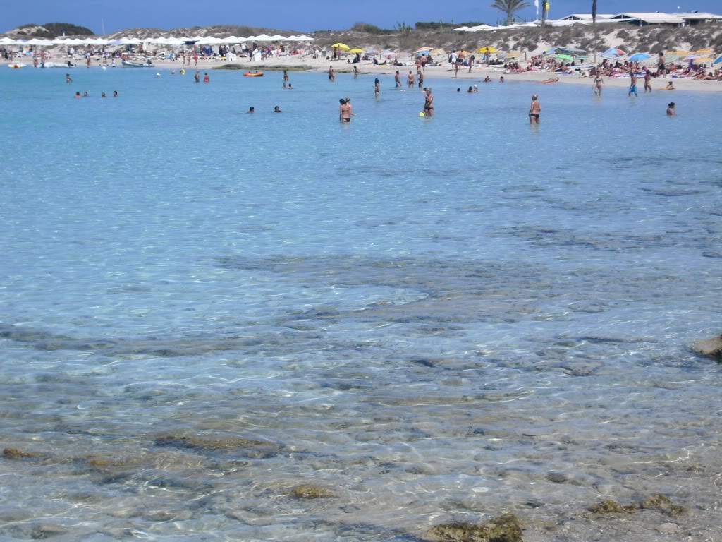 ai995.photobucket.com_albums_af77_Pedro_Reyes_Ibiza09136.jpg