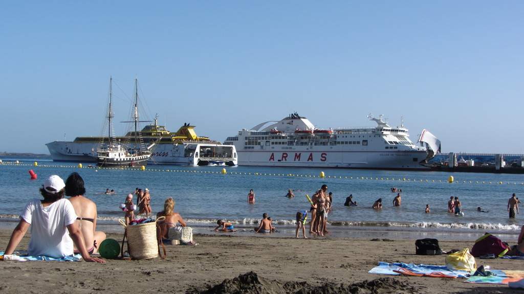 ai997.photobucket.com_albums_af98_deboraruben_H10_20Big_20Sur_20_Tenerife_33.jpg