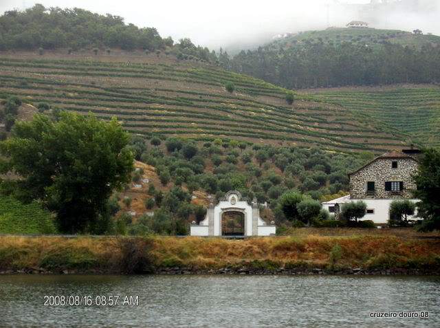 ai998.photobucket.com_albums_af110_tininharibeiro_Douro_vrias081.jpg