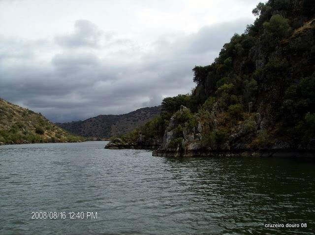 ai998.photobucket.com_albums_af110_tininharibeiro_Douro_vrias256.jpg