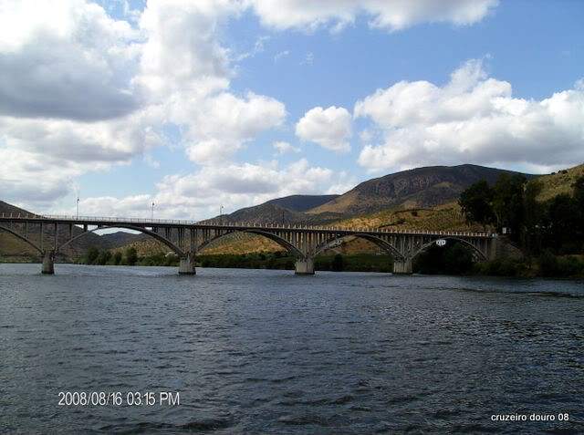 ai998.photobucket.com_albums_af110_tininharibeiro_Douro_vrias319.jpg
