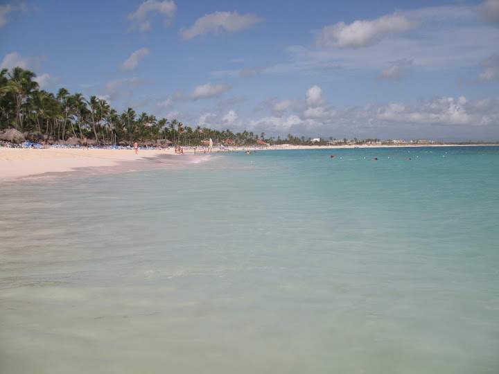 alh6.ggpht.com__uMht6qW_Epw_SlNh4tYUGRI_AAAAAAAAAE8_CnmKPaAhKAM_s720_Punta_20Cana_20031.JPG