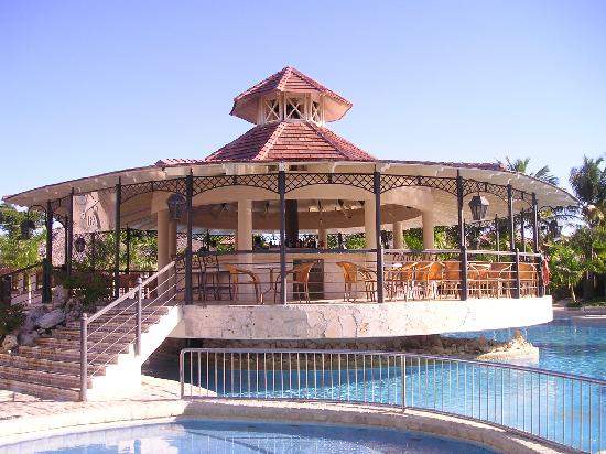 amedia_cdn.tripadvisor.com_media_photo_s_01_1e_f0_99_punta_cana.jpg