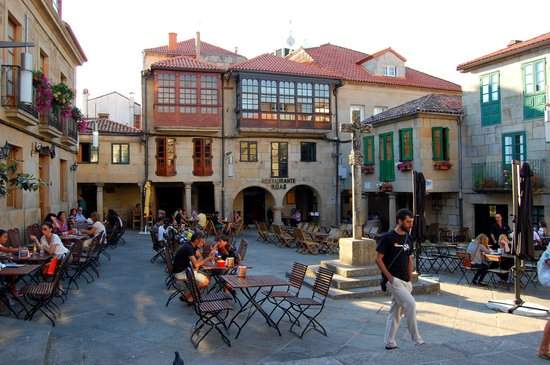 amedia_cdn.tripadvisor.com_media_photo_s_01_b1_c1_09_praza_da_lena.jpg