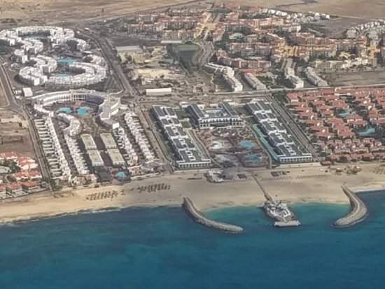 amedia_cdn.tripadvisor.com_media_photo_s_0d_e3_0e_e4_on_left_sol_dunas_far.jpg
