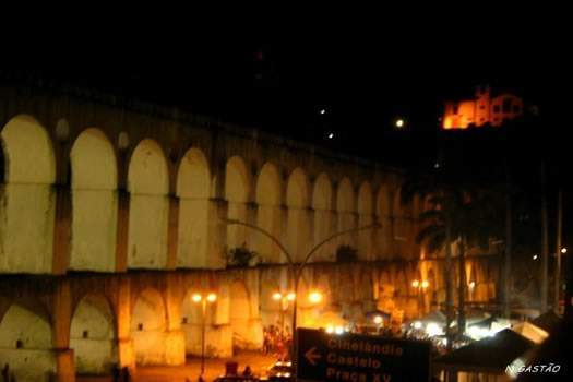 awww.melhoresdestinos.com.br_wp_content_uploads_2010_12_Lapa_rio_janeiro_10.jpg