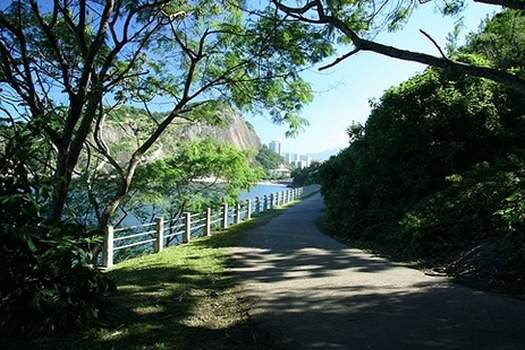 awww.melhoresdestinos.com.br_wp_content_uploads_2010_12_Pista_claudio_coutinho_rio_janeiro_8.jpg