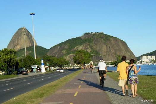 awww.melhoresdestinos.com.br_wp_content_uploads_2010_12_Rio_de_Janeiro_Pedalar_1a.jpg