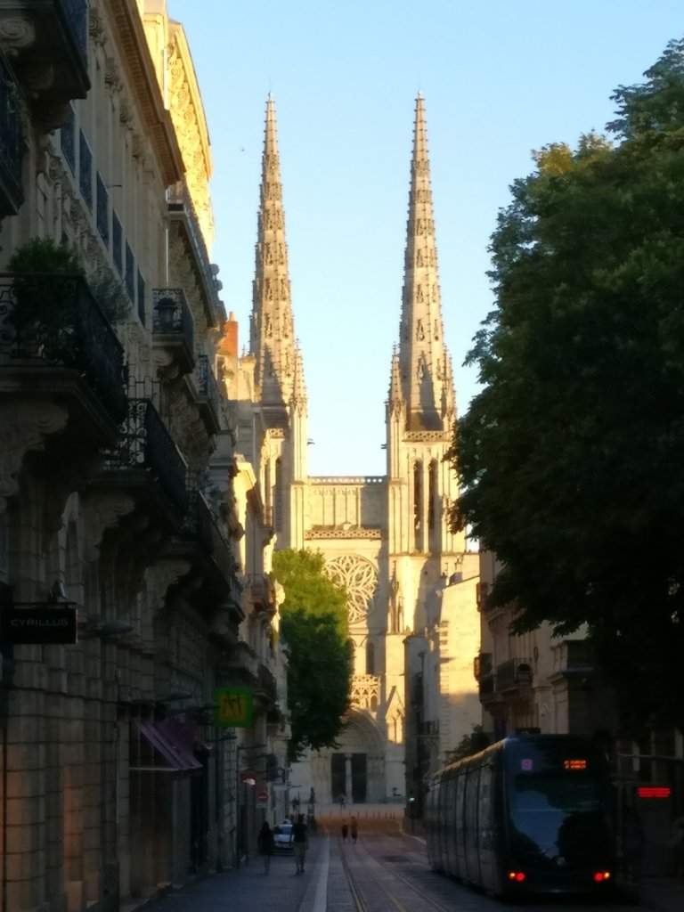 Catedral St Andre.jpg