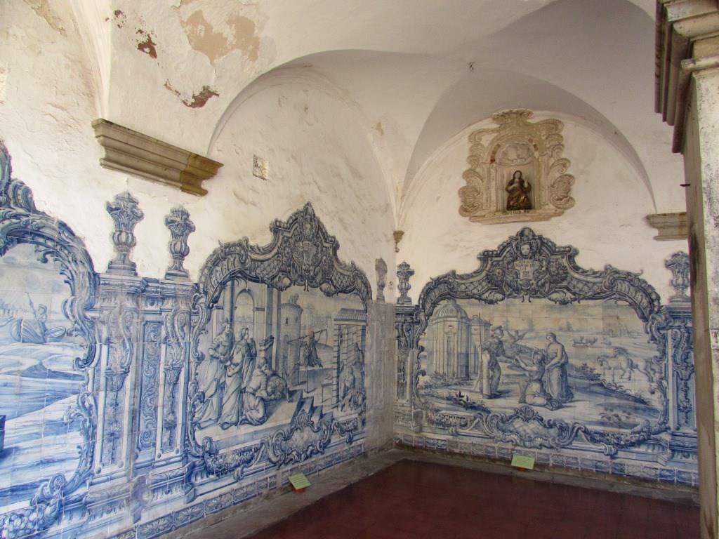conv s.Franc 37 painéis de azulejos do claustro.jpg