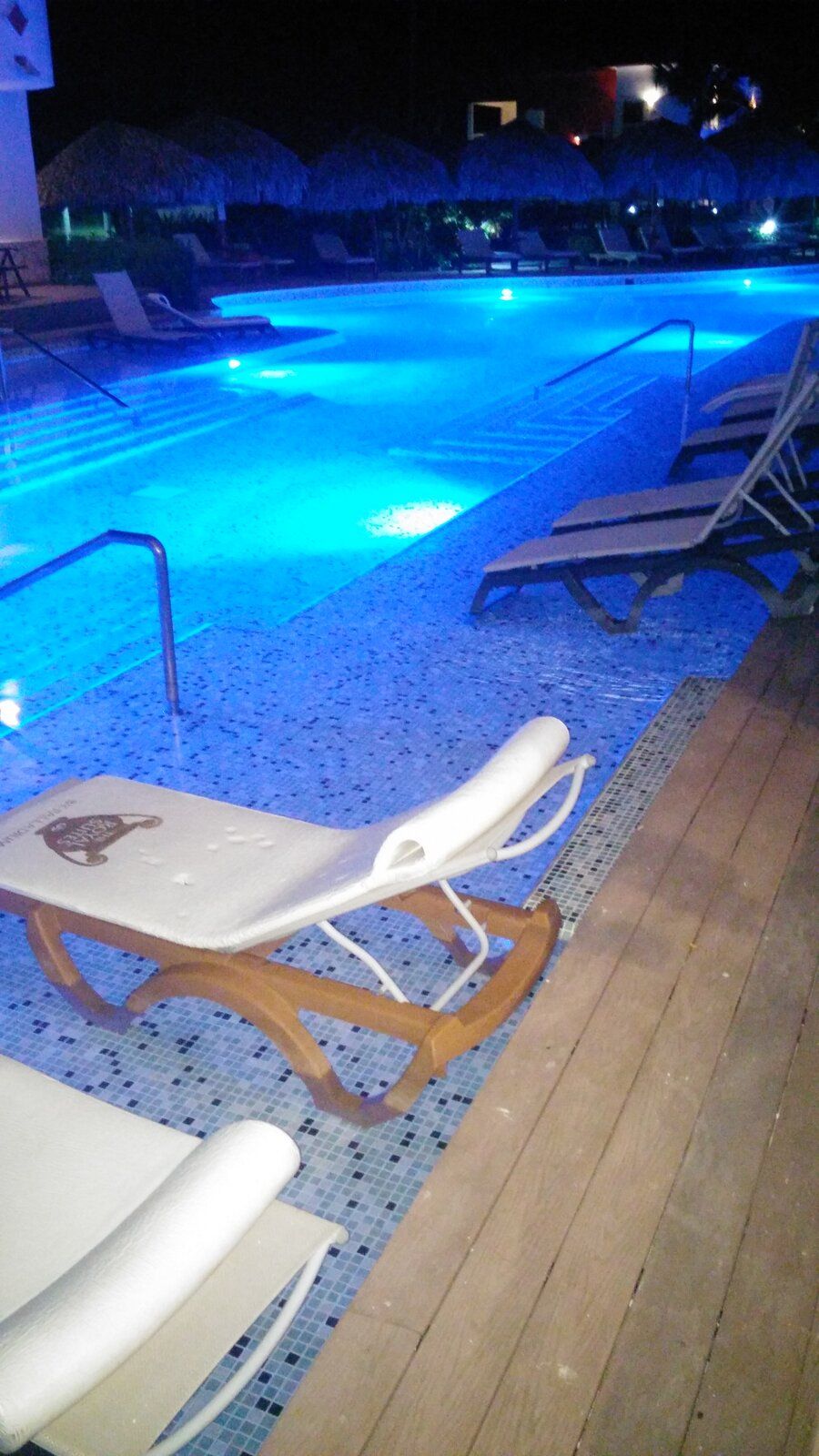 Hotel3.jpg