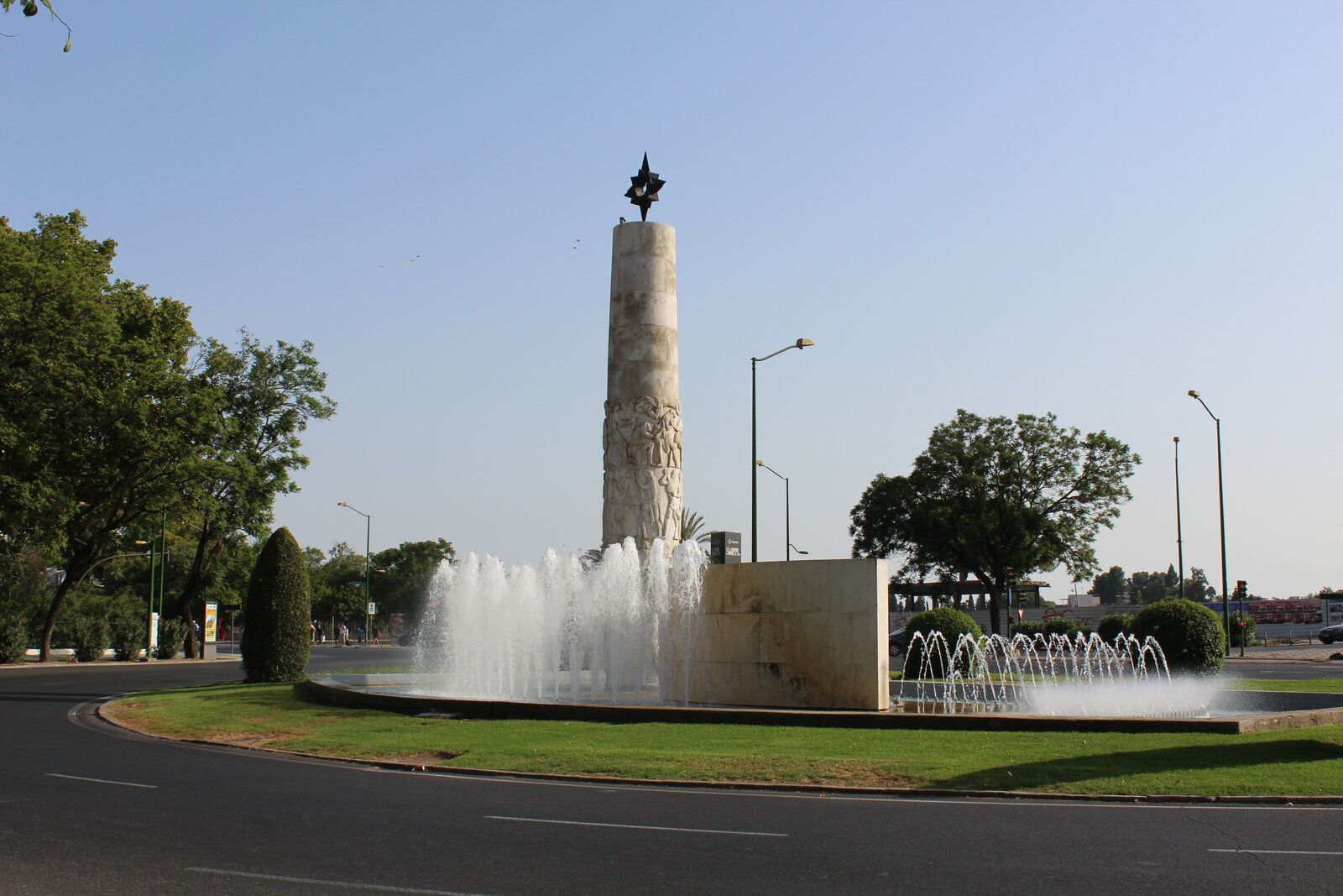 185613