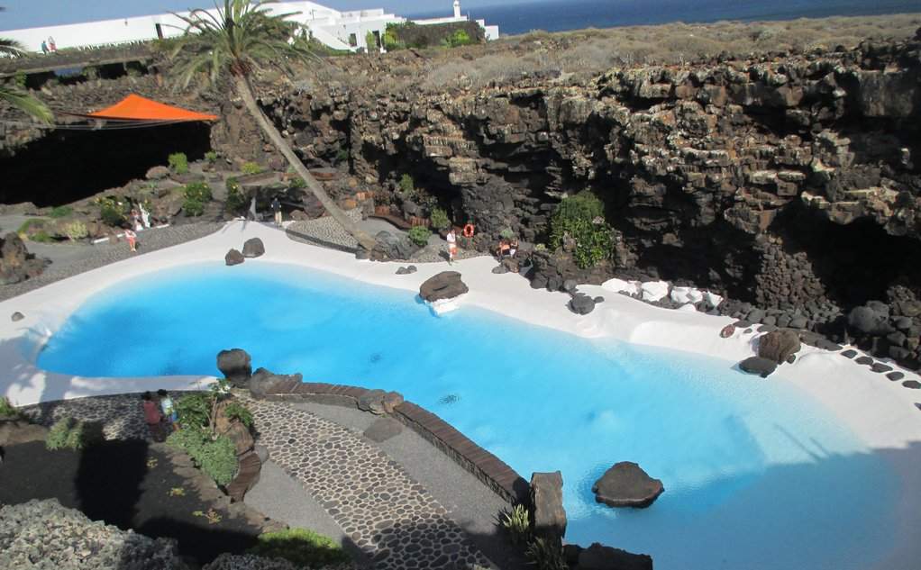 jameos.jpg