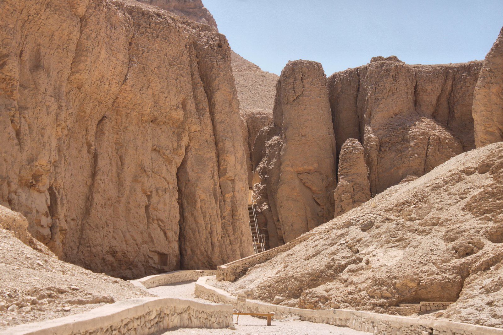 luxor9.jpg