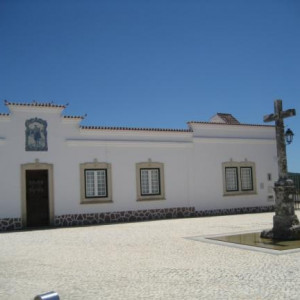 ALGARVE -  Largo da Igreja Querença