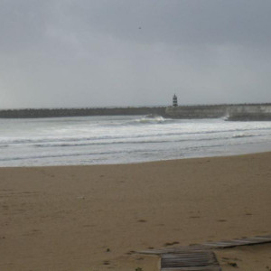 Peniche  Outubro 2010.. Supertubos , Molhe  leste.