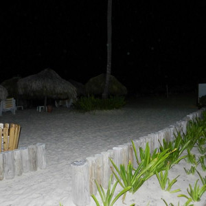 Praia do hotel noite