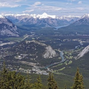 15 Rockies.jpg