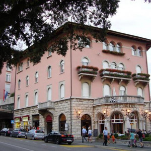 5DSC04399 Marsala Tita (rua) - Opatija 5.JPG