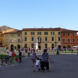 DSC02173PiazzaDelDuomo [640x480]