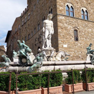 DSC02609FontanaDiNettunof [640x480].JPG