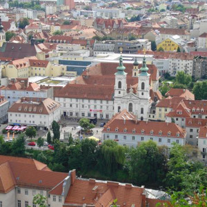 DSC04905 Maria Hilfer platz   Graz