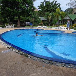 Piscina do hotel Andaman Legacy - Phi Phi