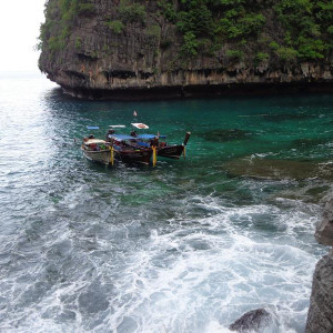 Entrada perigosa em Maya Bay