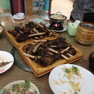 Jantar em Restaurante Mongol na cidade de Fuzhou,China