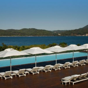 troia design hotel piscina 550 1362907854510f0871a9187 1