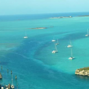 Vista aérea da marina