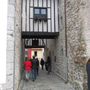 Llanes