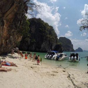 Ladding Island (Hong Island)
