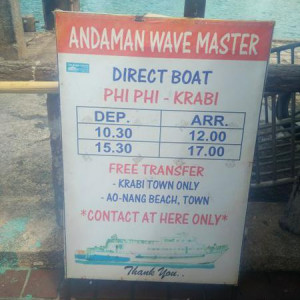 Ferry timetable em Phi Phi