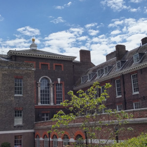 UK (10)