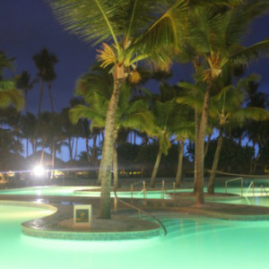 65 - HOTEL PISCINA NOITE