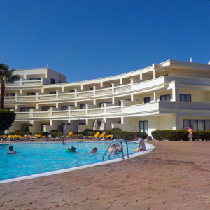 15. Piscina