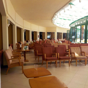 18. Bar