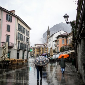 Como (18)