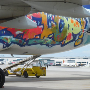 Avião