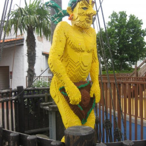 Legoland 42