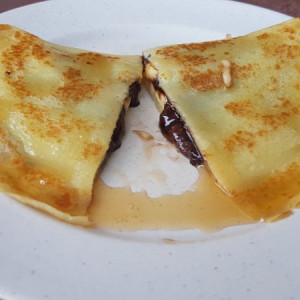 Panqueca com Banana e chocolate Abdul Chalet