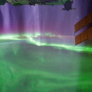 Earth-from-space-station-aurora