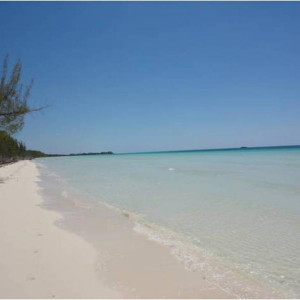 Praia idílica e praticamente deserta!