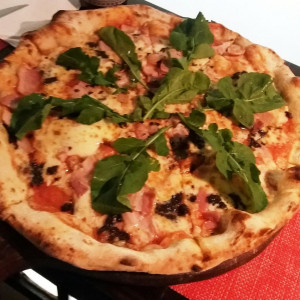 Pizza Altrove
