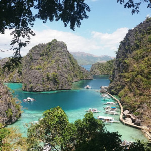 Kayangan Lake