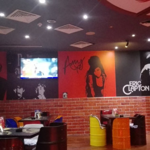 Sherlock Bar