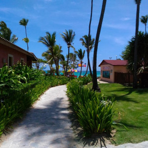 Caminho da Piscina Saona para a Praia