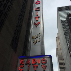 Radio music city hall