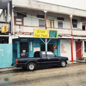 F1000014